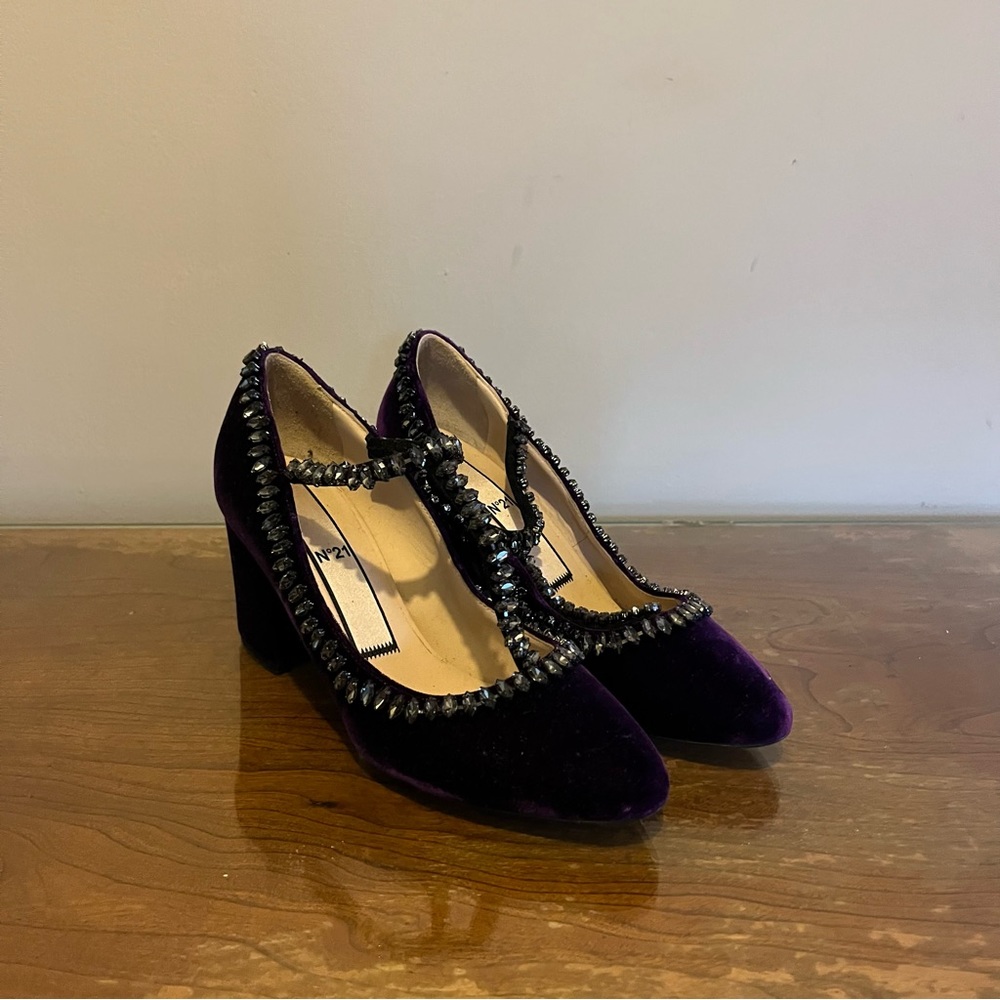 T Strap Block Heel Pumps